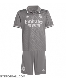 Billige Fotballdrakt Real Madrid Replika Tredjedraktsett Barn 2024-25 Kortermet (med bukser)